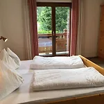 Vierthaler Apartmán *